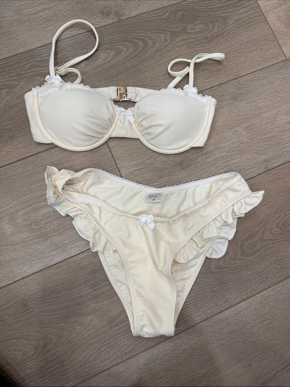 Strawberry Milk Mob Cream Ruffled Bikini